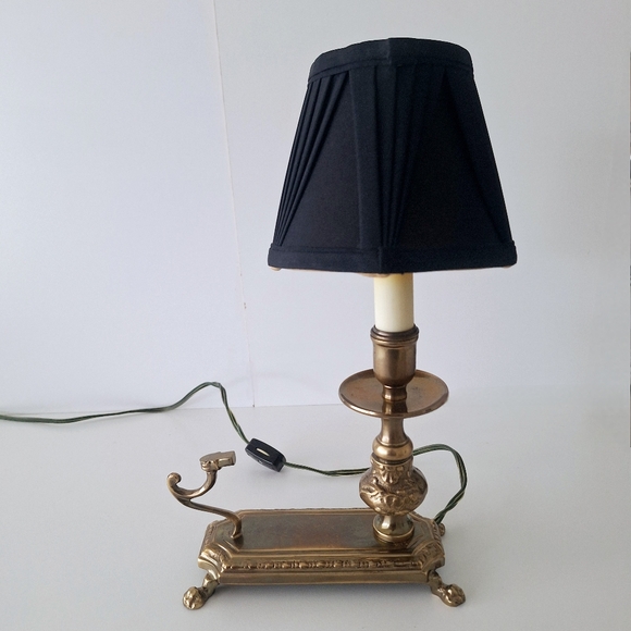 Small vintage brass desktop light - Picture 3 of 9
